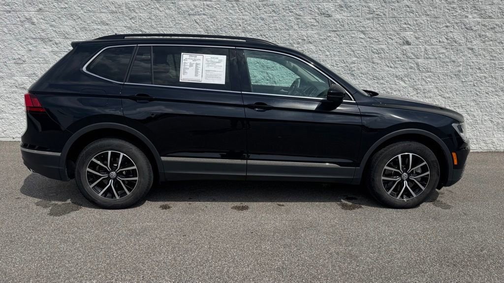 volkswagen tiguan 2021 3VV2B7AX3MM065176 image volkswagen tiguan 2021 3VV2B7AX3MM065176 image