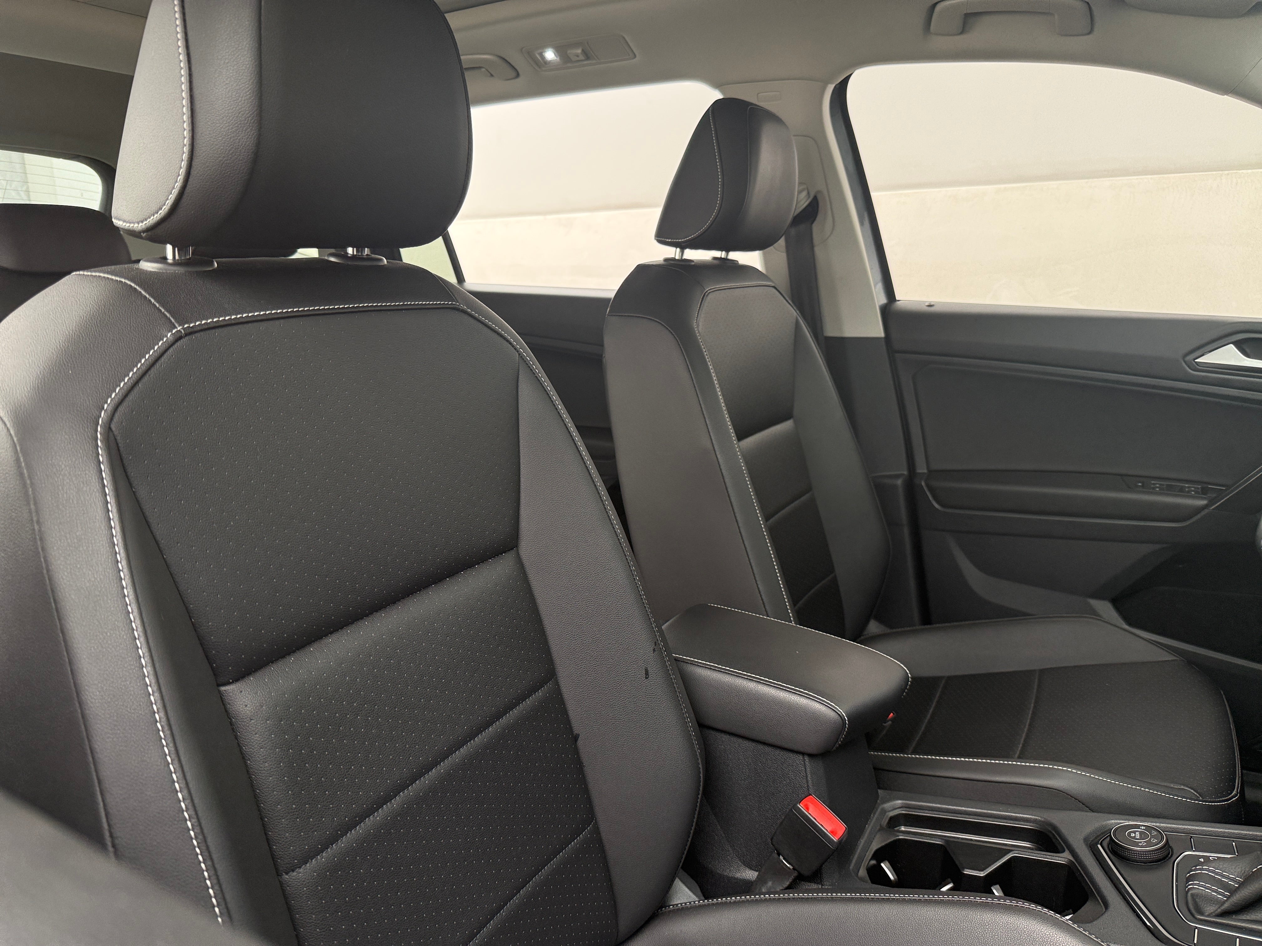 volkswagen tiguan 2021 3VV2B7AX8MM158923 image volkswagen tiguan 2021 3VV2B7AX8MM158923 image