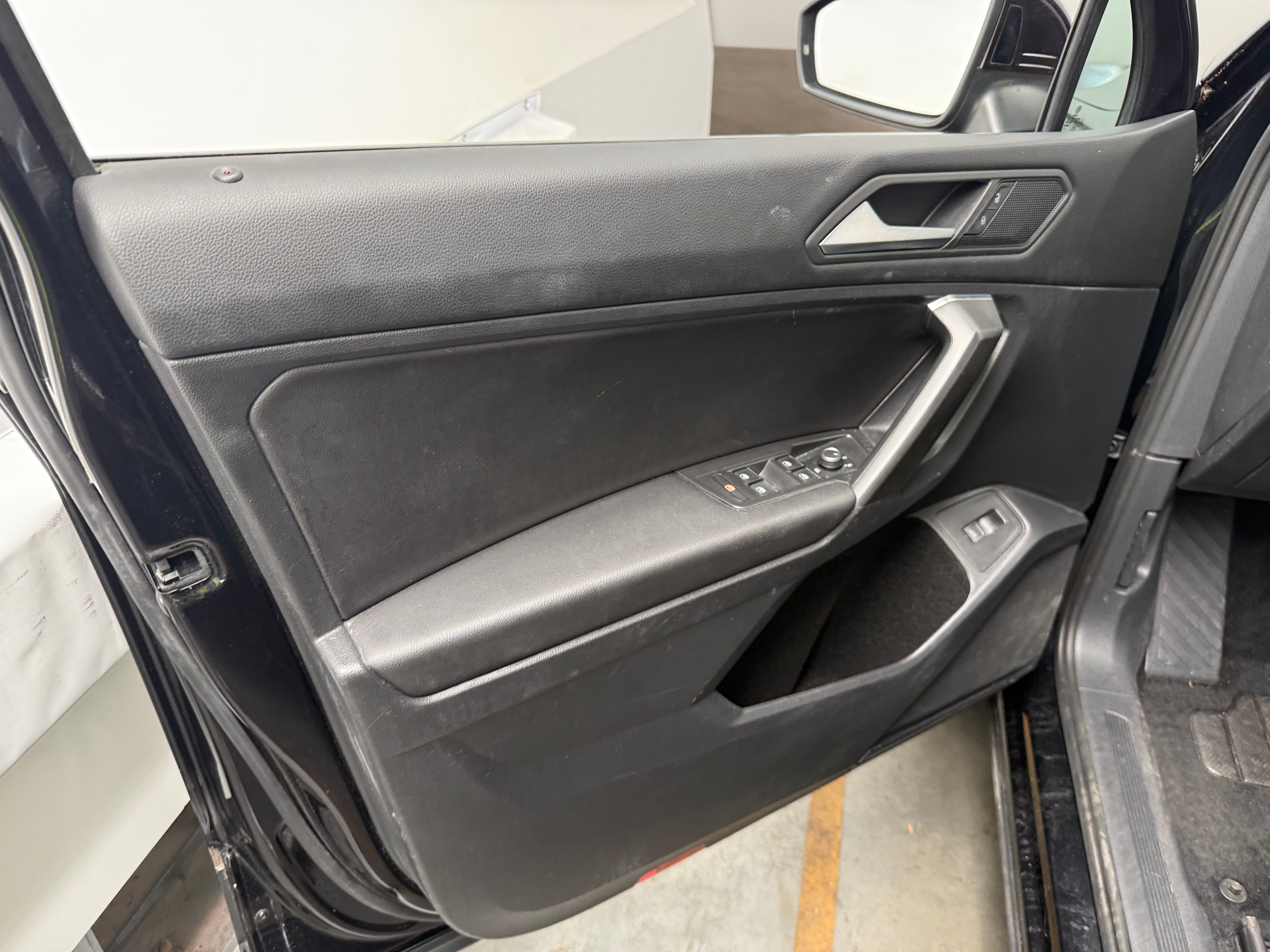 volkswagen tiguan 2021 3VV2B7AX7MM148867 image volkswagen tiguan 2021 3VV2B7AX7MM148867 image