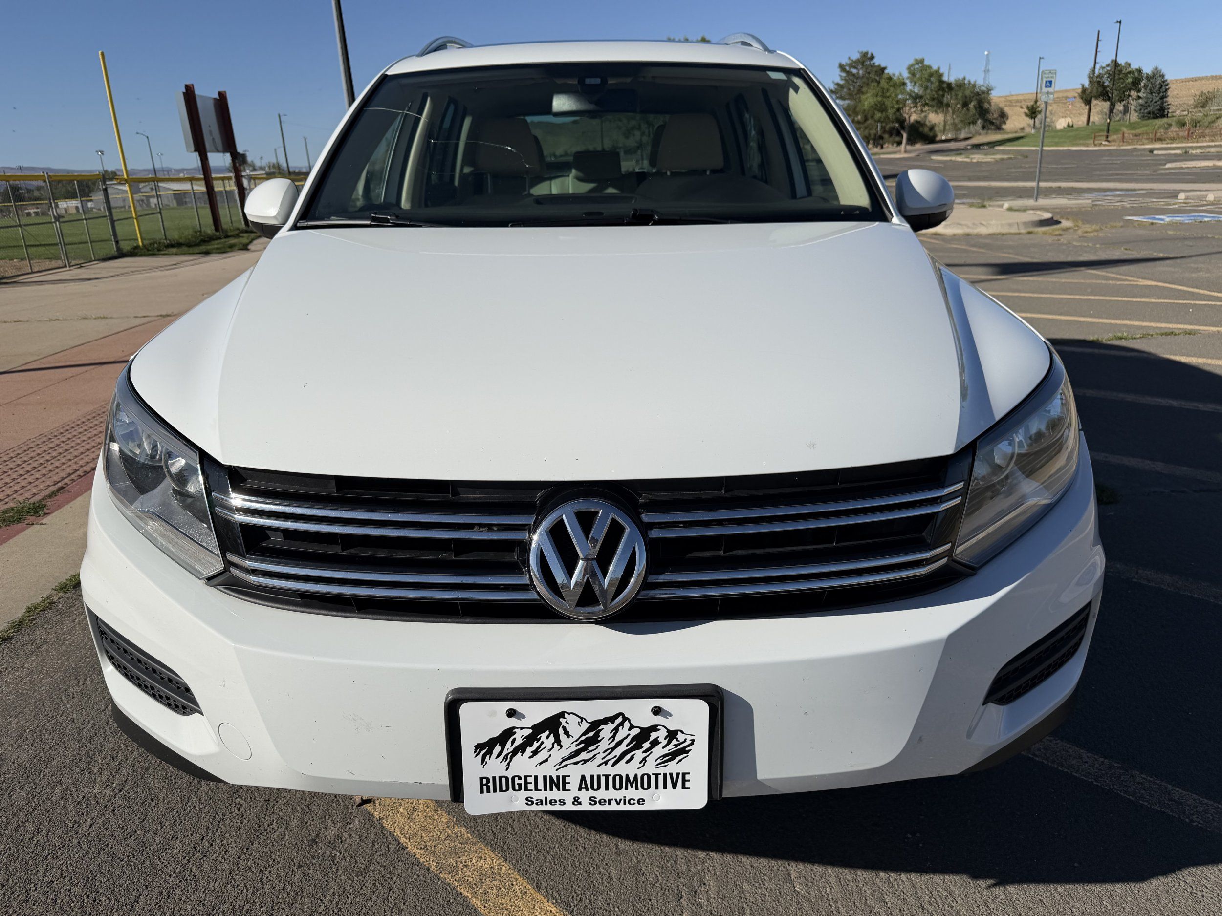 volkswagen tiguan 2017 WVGSV7AX0HW504969 image volkswagen tiguan 2017 WVGSV7AX0HW504969 image