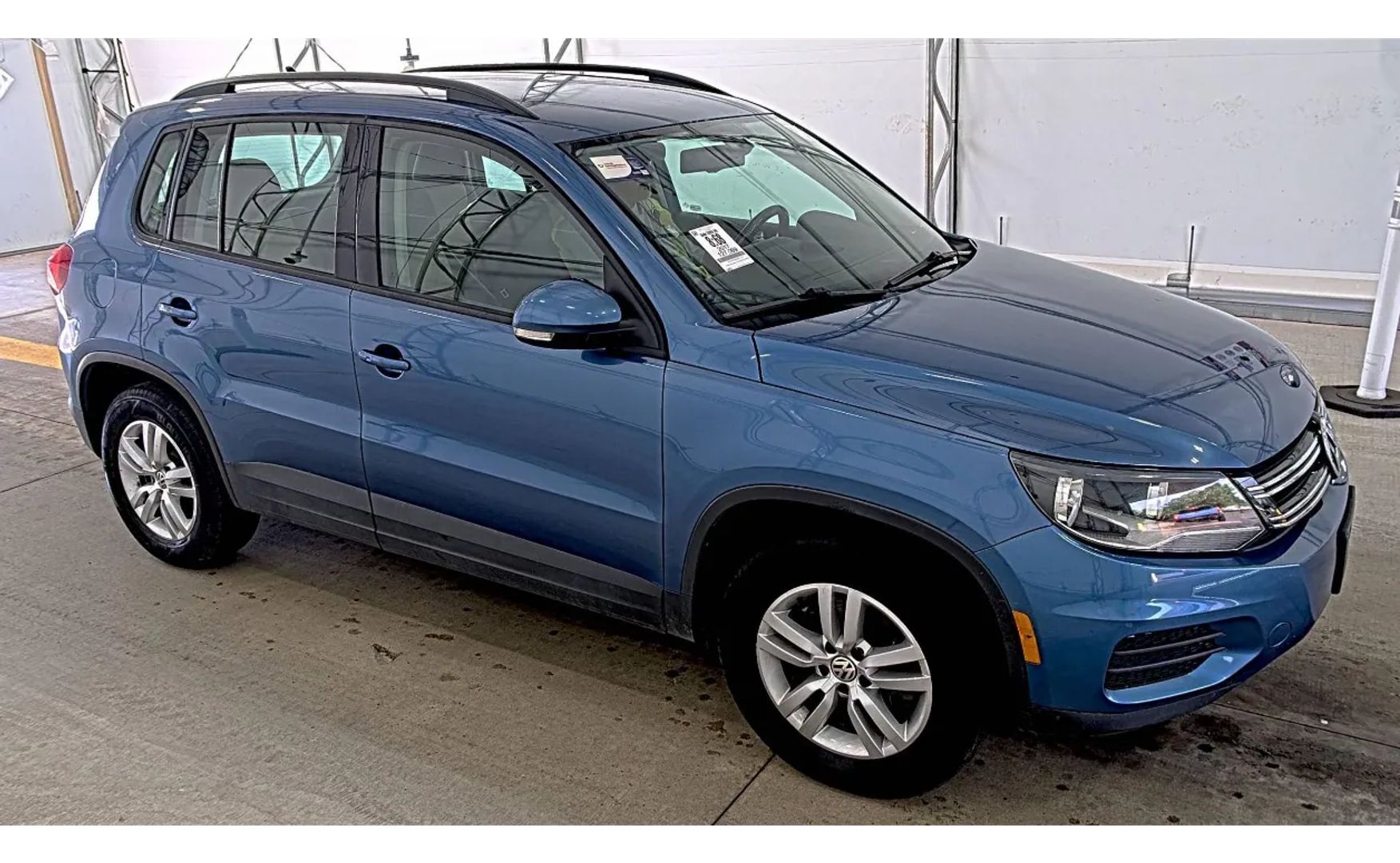 volkswagen tiguan 2017 WVGBV7AX8HW511510 image volkswagen tiguan 2017 WVGBV7AX8HW511510 image