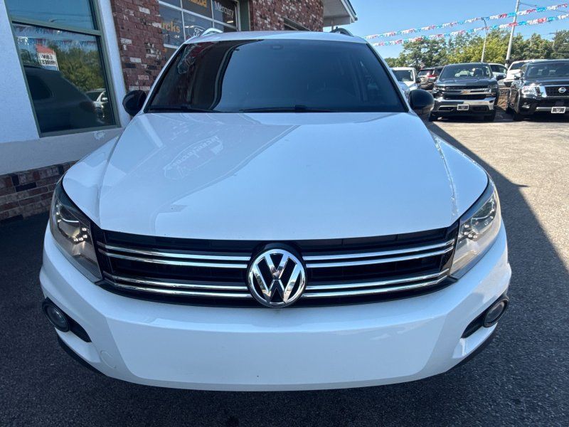 volkswagen tiguan 2017 WVGUV7AX8HW510477 image volkswagen tiguan 2017 WVGUV7AX8HW510477 image