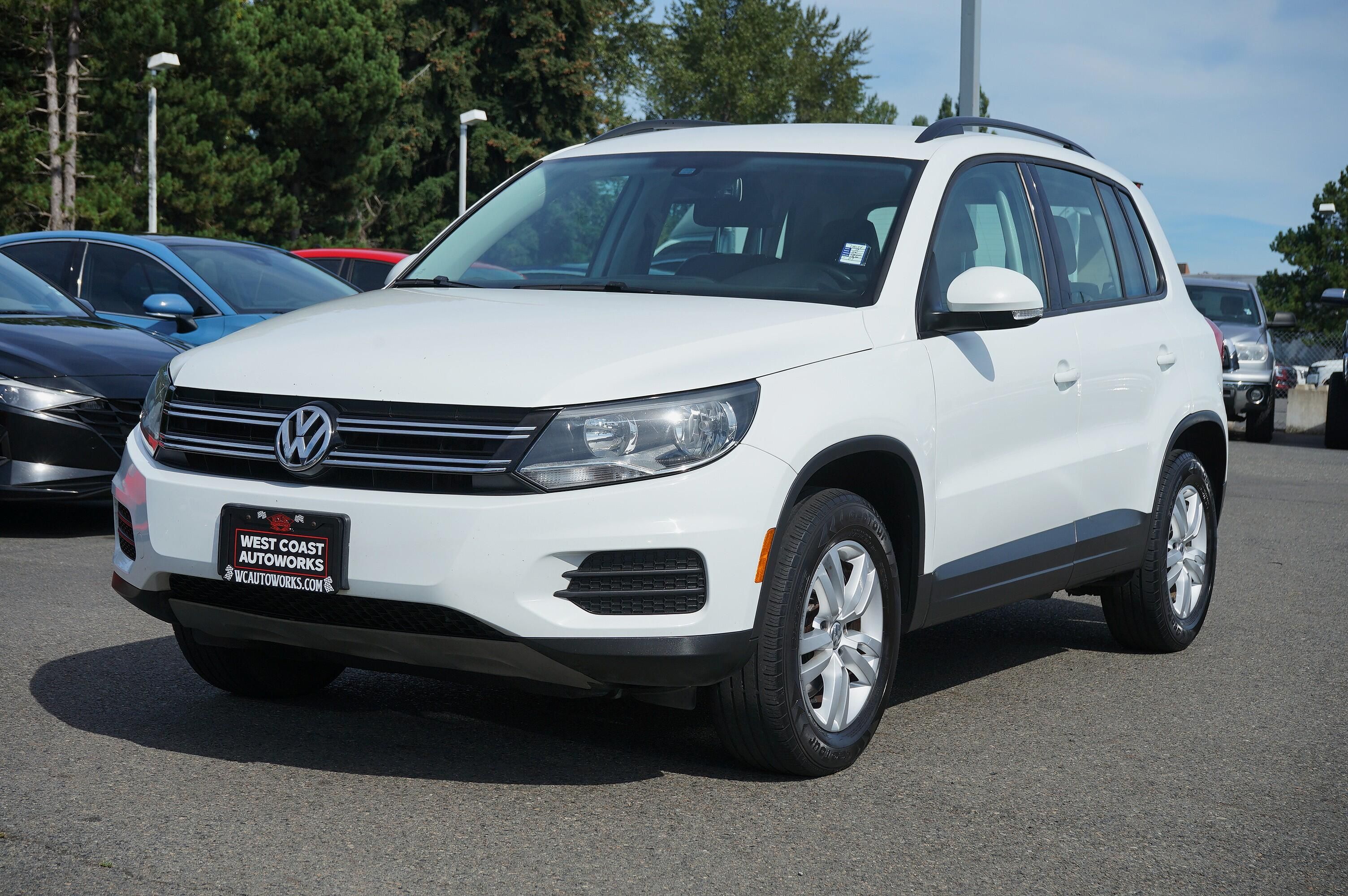 volkswagen tiguan 2017 WVGAV7AX0HW509536 image volkswagen tiguan 2017 WVGAV7AX0HW509536 image