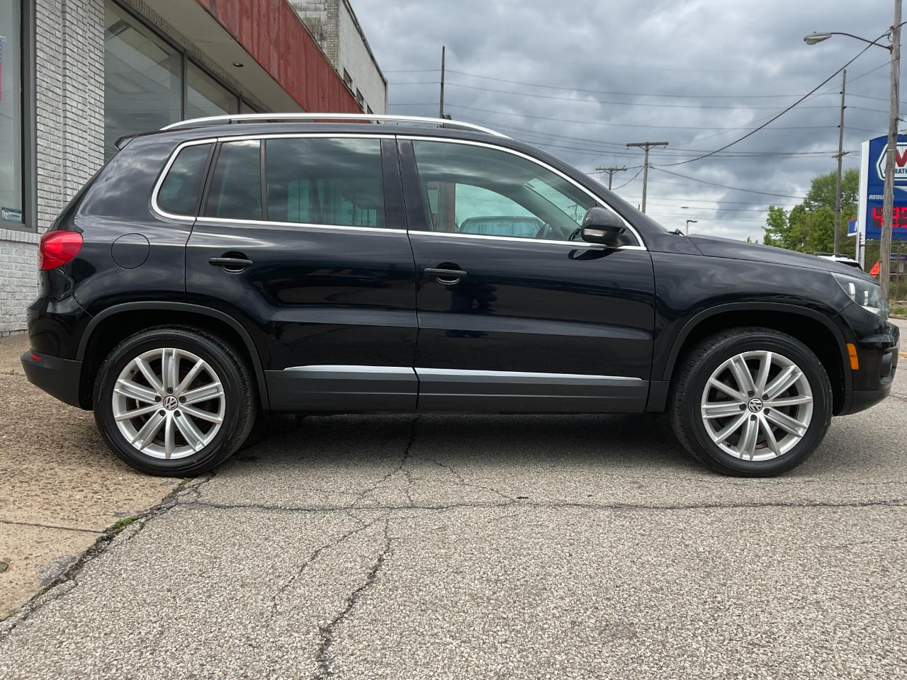 volkswagen tiguan 2012 WVGBV7AX7CW507182 image volkswagen tiguan 2012 WVGBV7AX7CW507182 image