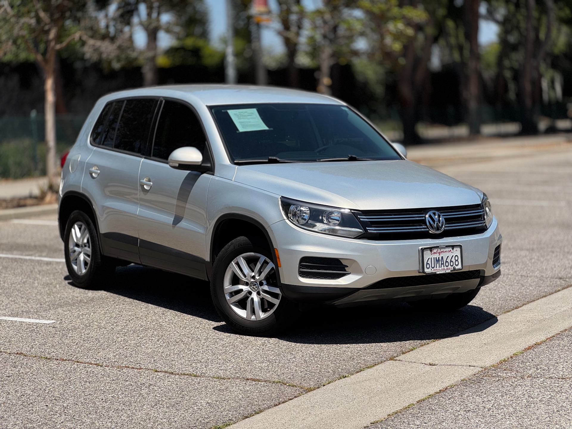 volkswagen tiguan 2012 WVGAV7AX3CW525271 image volkswagen tiguan 2012 WVGAV7AX3CW525271 image