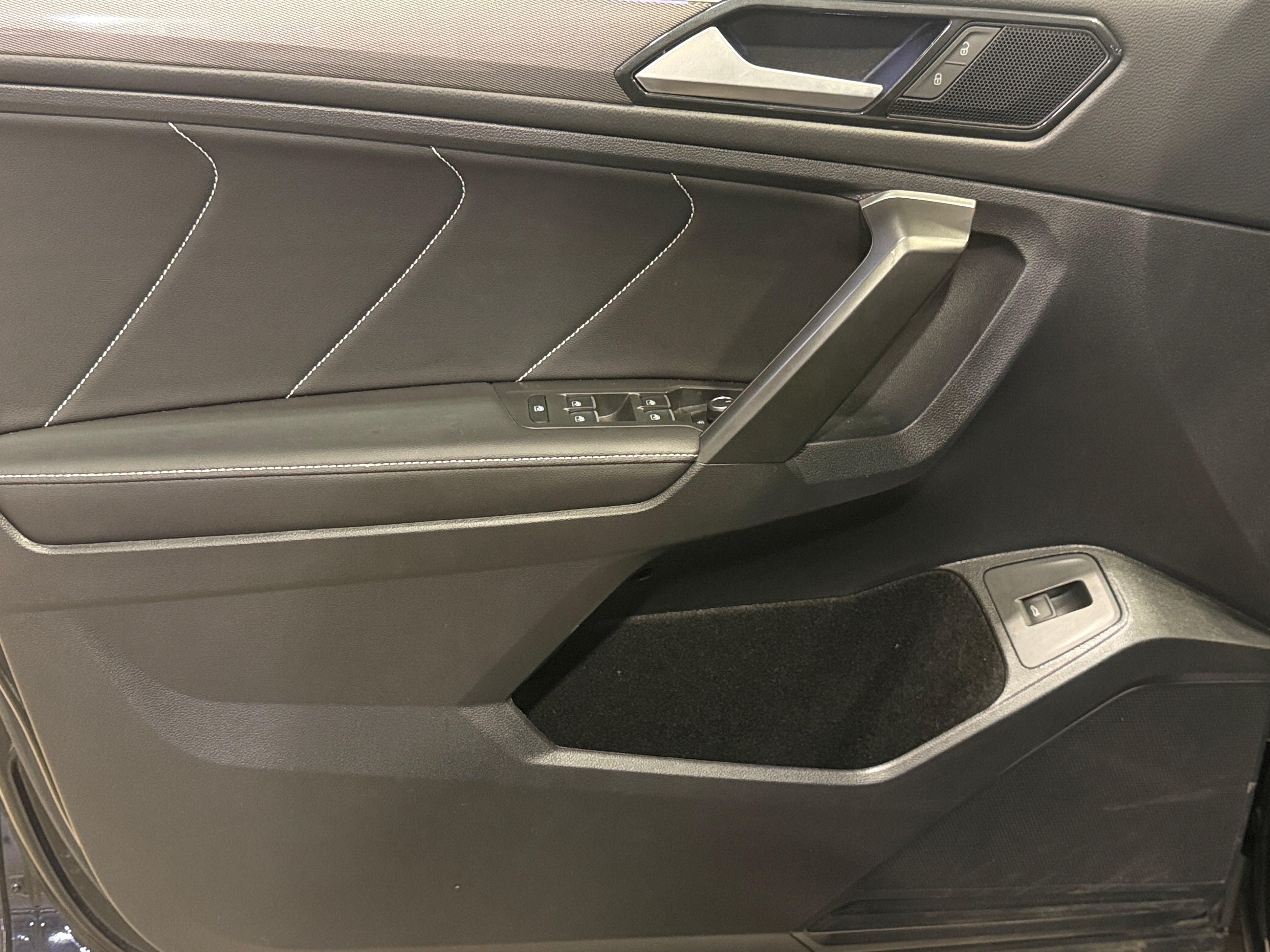 volkswagen tiguan 2024 3VV8B7AX3RM223579 image volkswagen tiguan 2024 3VV8B7AX3RM223579 image