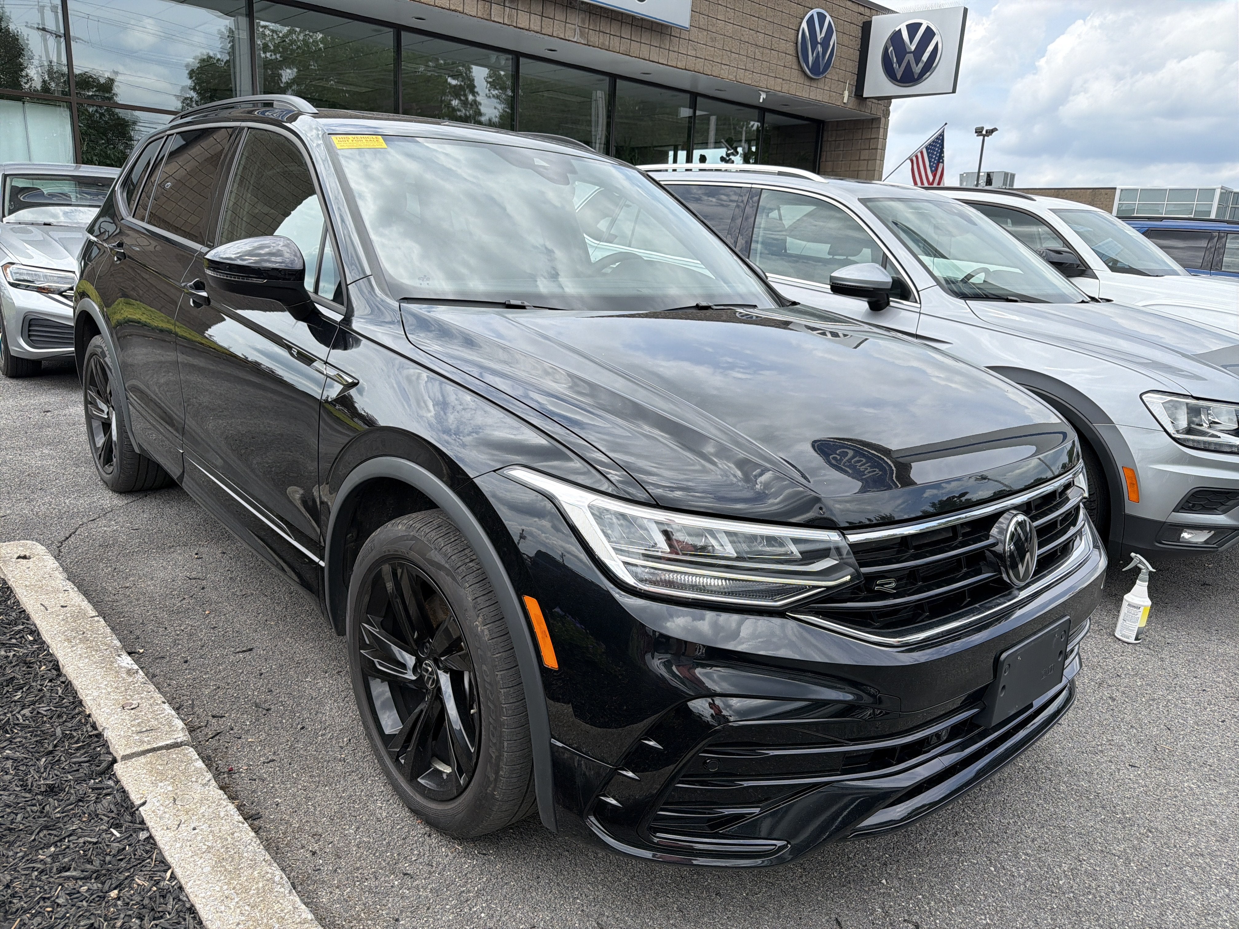 volkswagen tiguan 2024 3VV8B7AXXRM011469 image volkswagen tiguan 2024 3VV8B7AXXRM011469 image