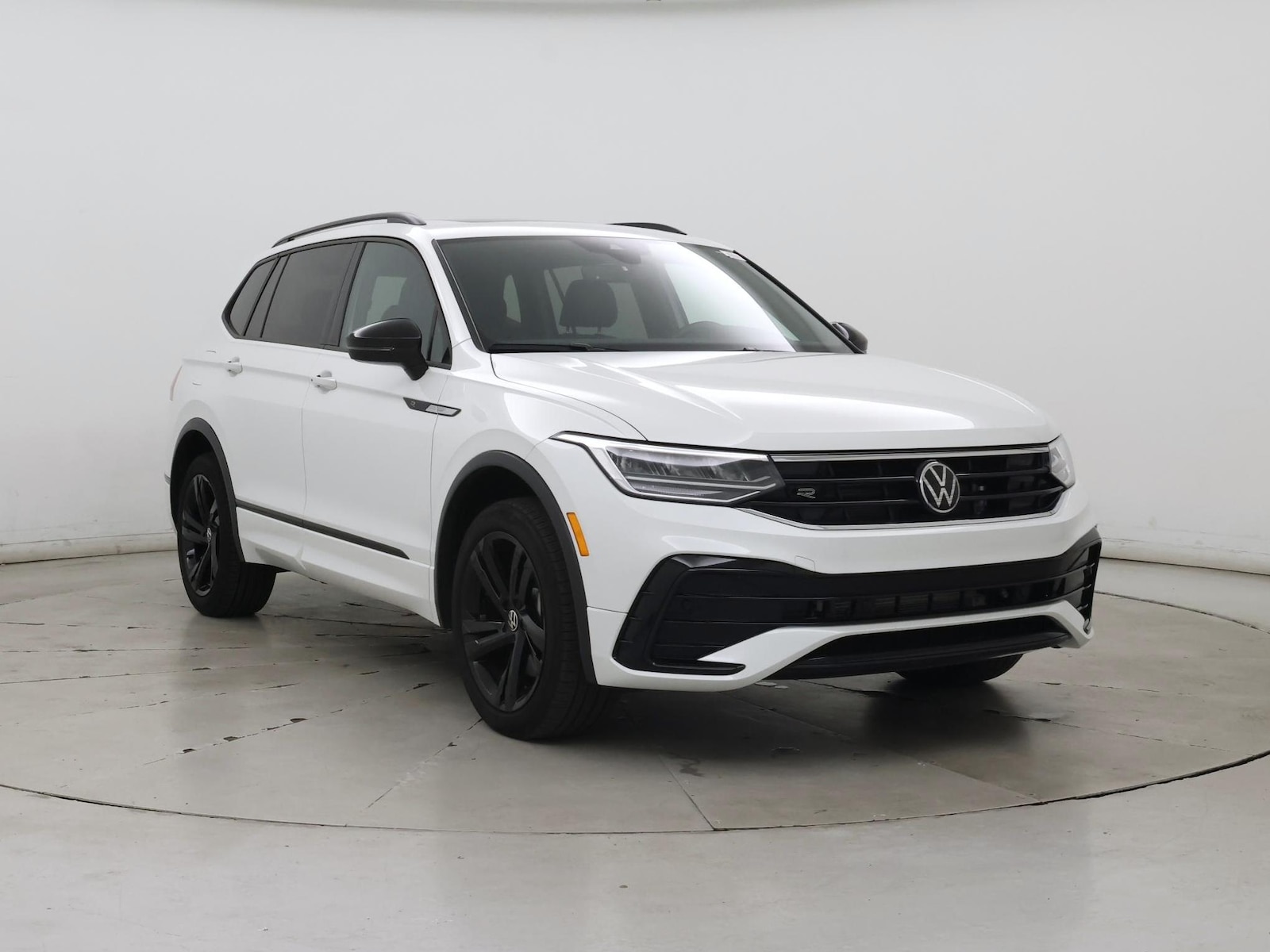 volkswagen tiguan 2024 3VV8B7AX7RM194474 image volkswagen tiguan 2024 3VV8B7AX7RM194474 image