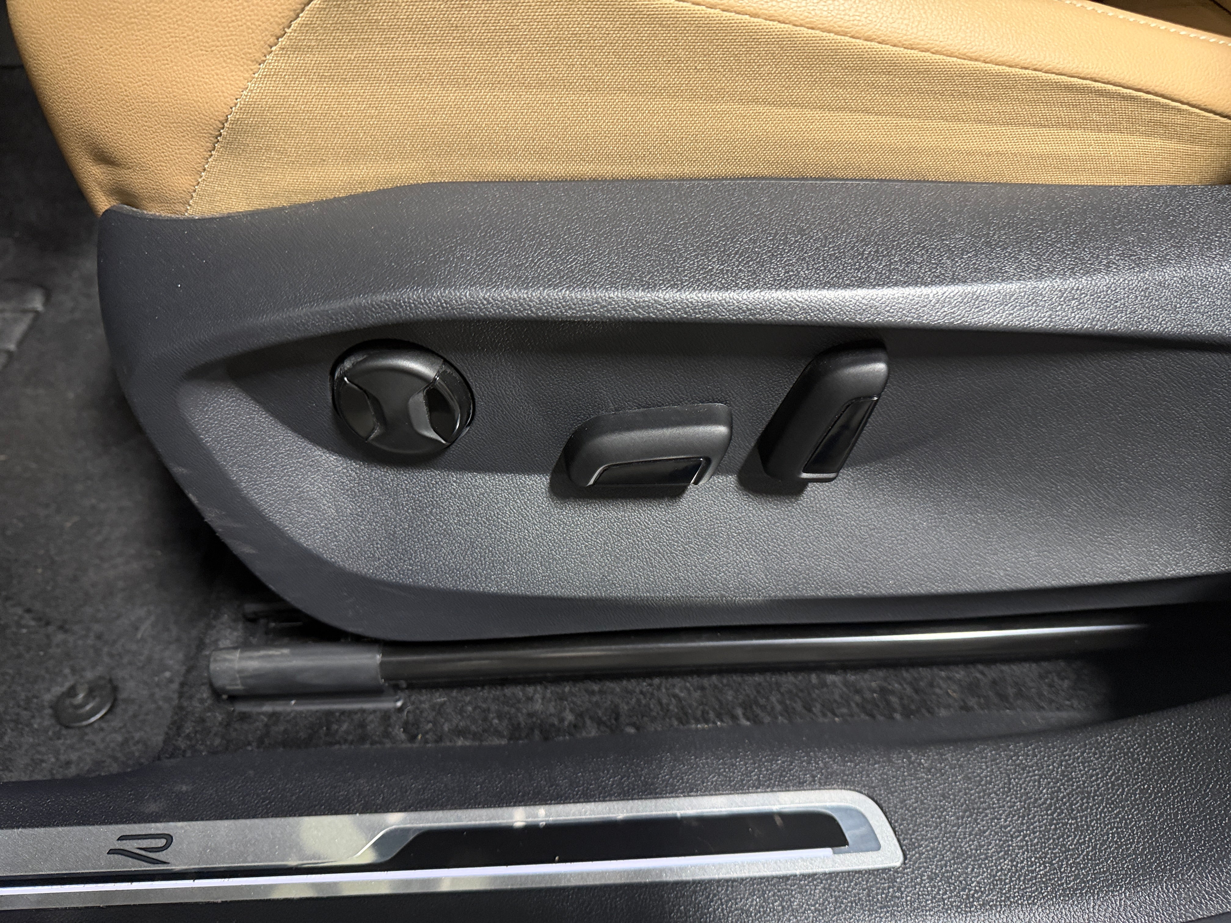 volkswagen tiguan 2024 3VV8B7AX3RM019171 image volkswagen tiguan 2024 3VV8B7AX3RM019171 image
