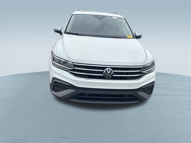 volkswagen tiguan 2024 3VVTB7AX1RM218956 image volkswagen tiguan 2024 3VVTB7AX1RM218956 image