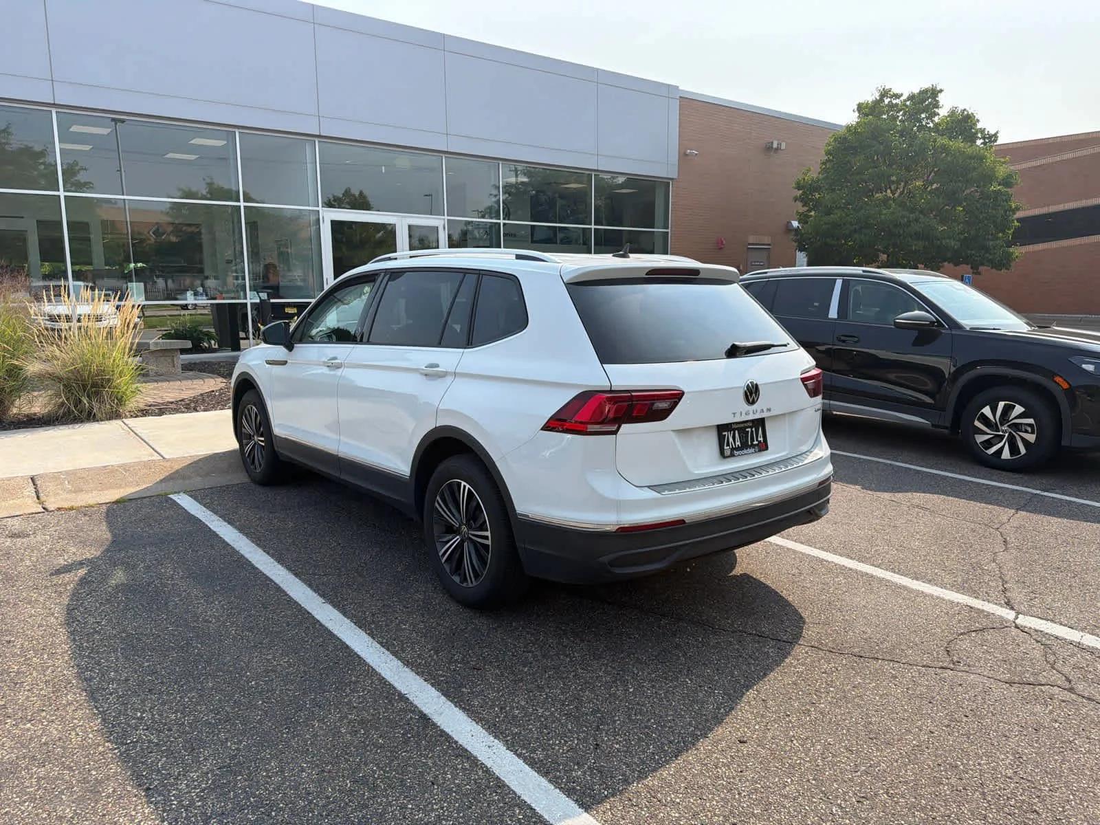 volkswagen tiguan 2024 3VV5B7AX0RM213563 image volkswagen tiguan 2024 3VV5B7AX0RM213563 image