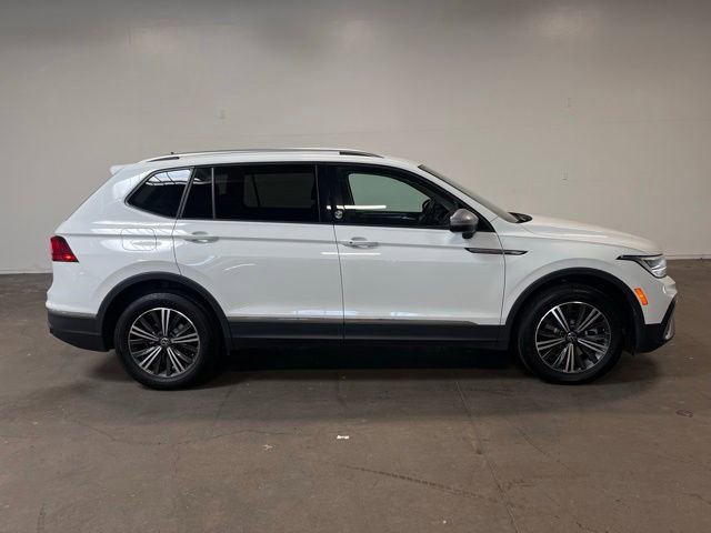 volkswagen tiguan 2024 3VV6B7AX7RM223575 image volkswagen tiguan 2024 3VV6B7AX7RM223575 image