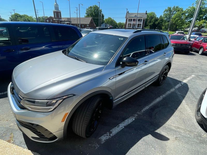 volkswagen tiguan 2024 3VV8B7AX3RM064675 image volkswagen tiguan 2024 3VV8B7AX3RM064675 image
