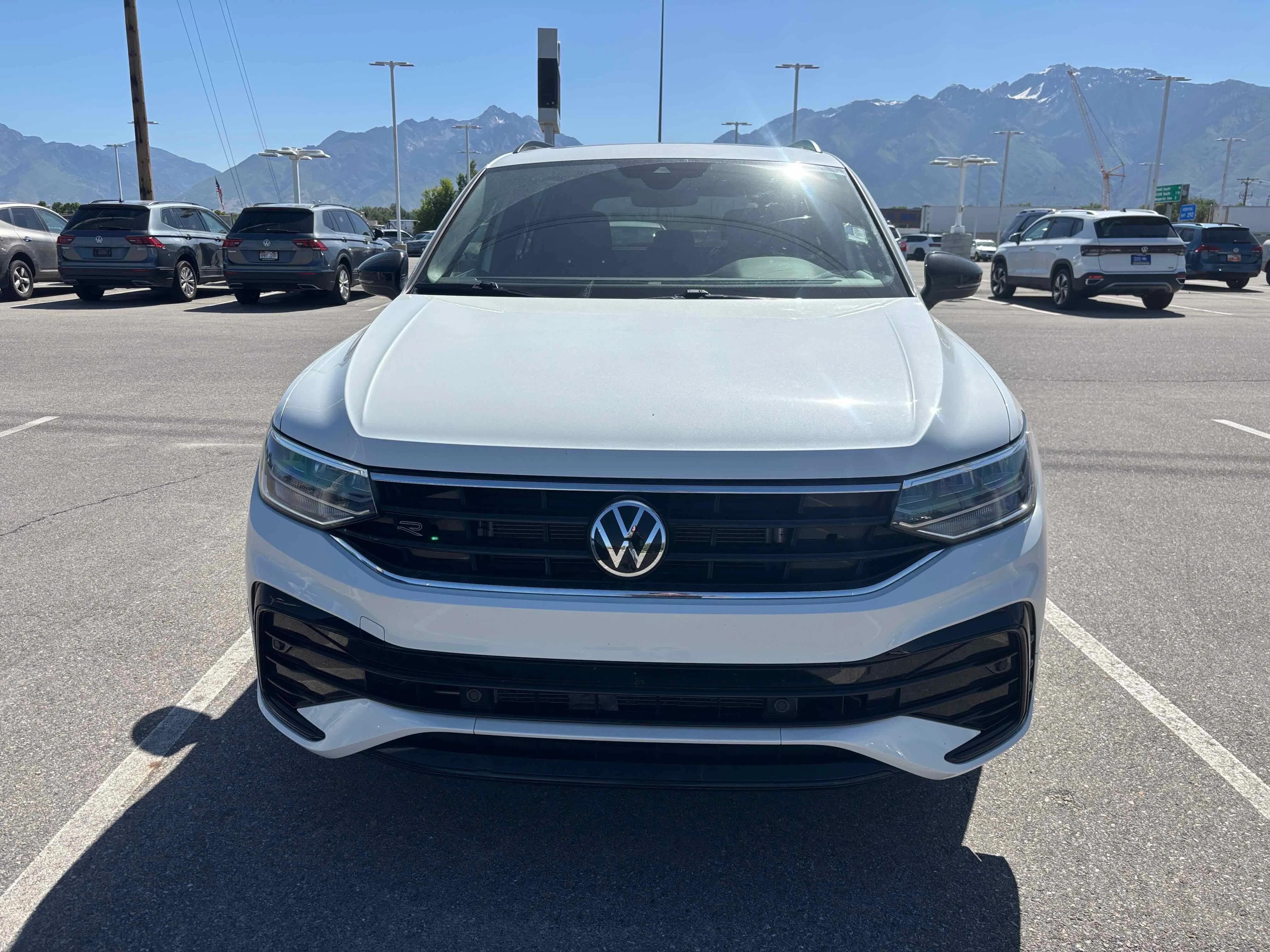 volkswagen tiguan 2024 3VV8B7AX3RM098647 image volkswagen tiguan 2024 3VV8B7AX3RM098647 image