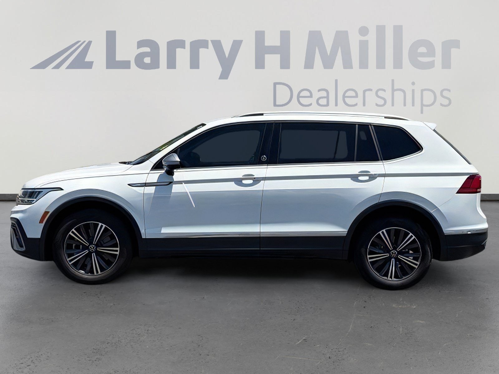 volkswagen tiguan 2024 3VV6B7AX5RM234980 image volkswagen tiguan 2024 3VV6B7AX5RM234980 image
