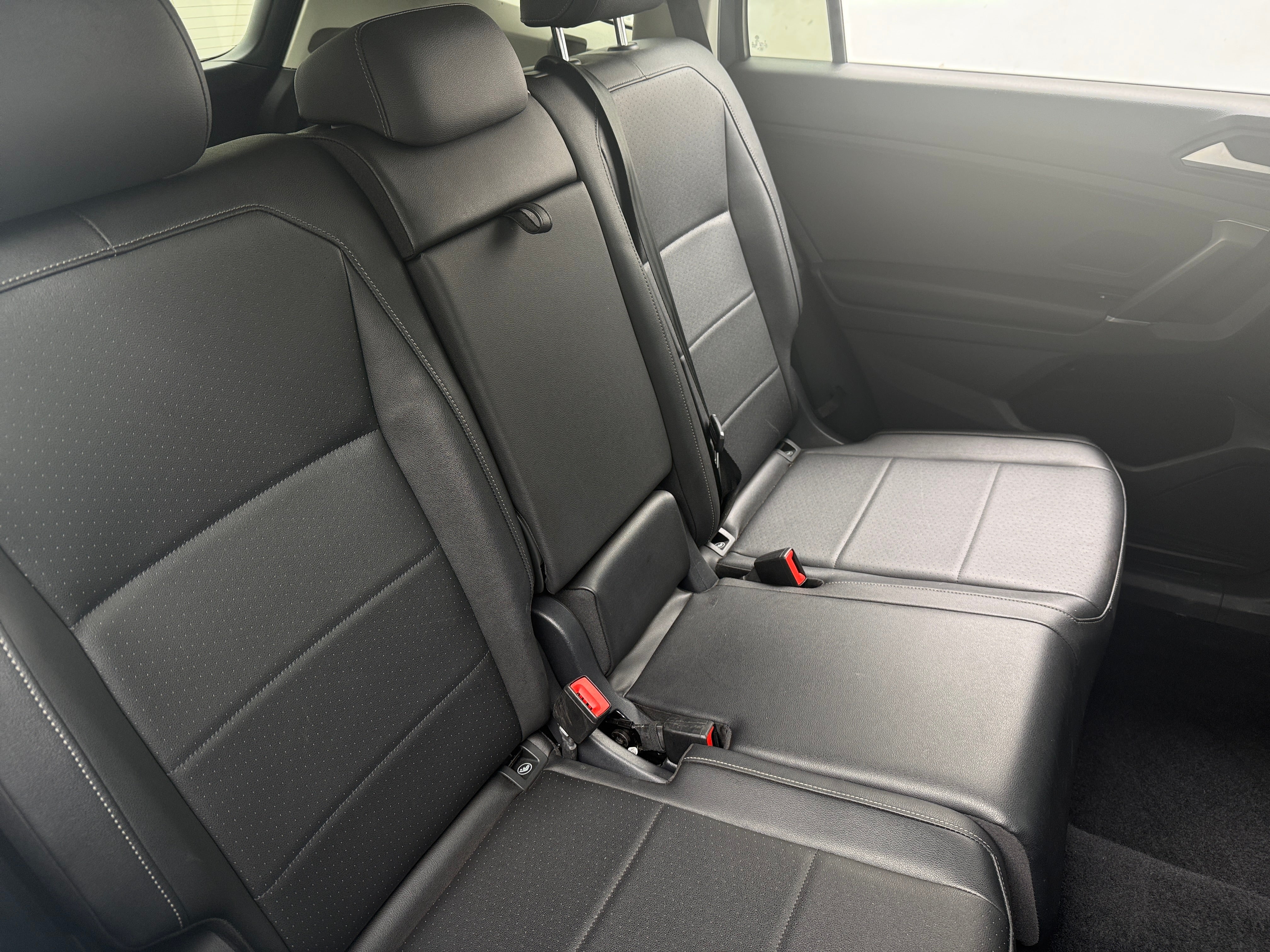 volkswagen tiguan 2020 3VV2B7AXXLM054643 image volkswagen tiguan 2020 3VV2B7AXXLM054643 image