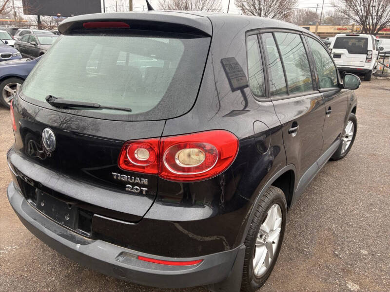 volkswagen tiguan 2011 WVGBV7AX7BW559944 image volkswagen tiguan 2011 WVGBV7AX7BW559944 image