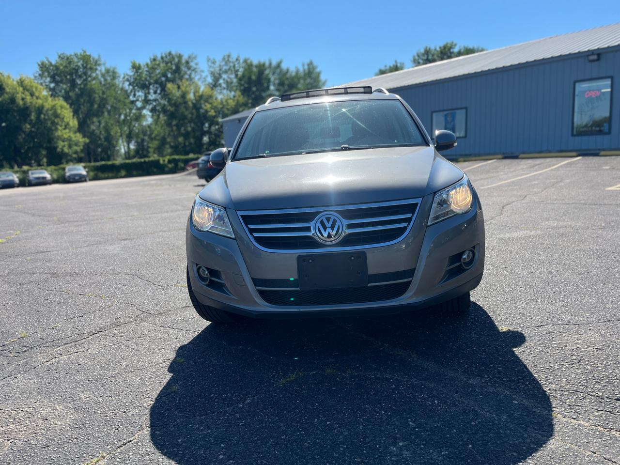 volkswagen tiguan 2011 WVGBV7AX9BW552896 image volkswagen tiguan 2011 WVGBV7AX9BW552896 image