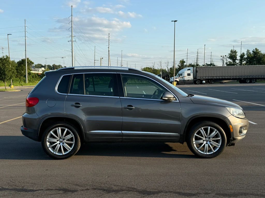 volkswagen tiguan 2013 WVGAV7AX4DW023550 image volkswagen tiguan 2013 WVGAV7AX4DW023550 image
