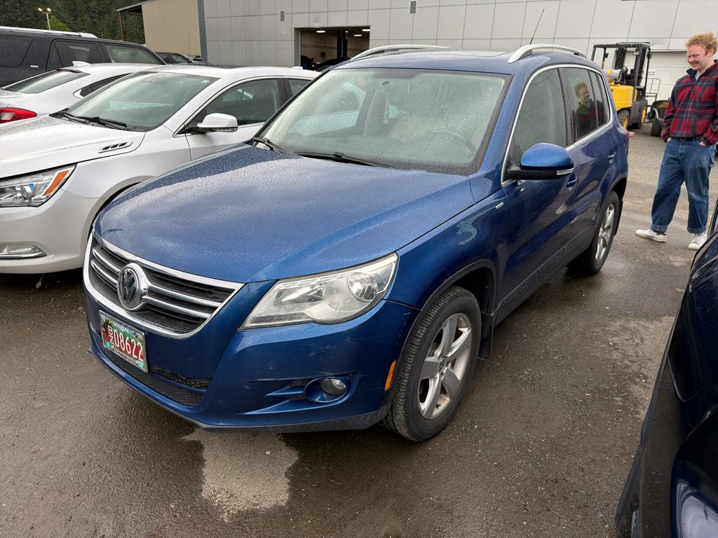 volkswagen tiguan 2010 WVGAV7AX3AW003107 image volkswagen tiguan 2010 WVGAV7AX3AW003107 image