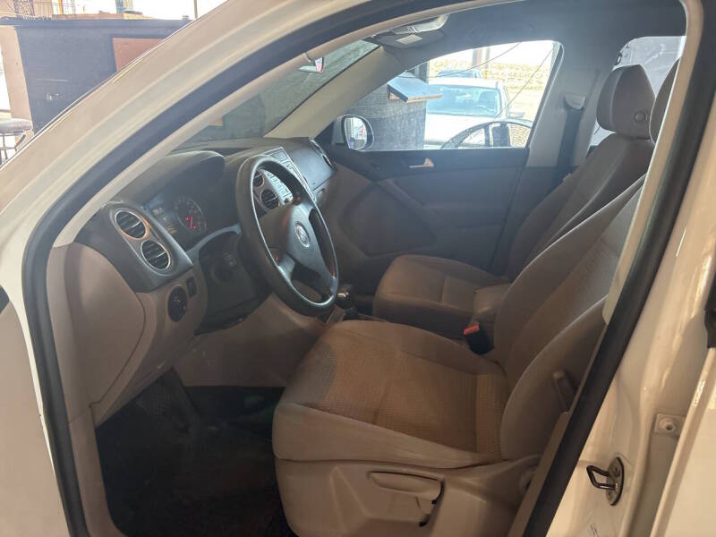 volkswagen tiguan 2010 WVGBV7AX9AW521727 image volkswagen tiguan 2010 WVGBV7AX9AW521727 image