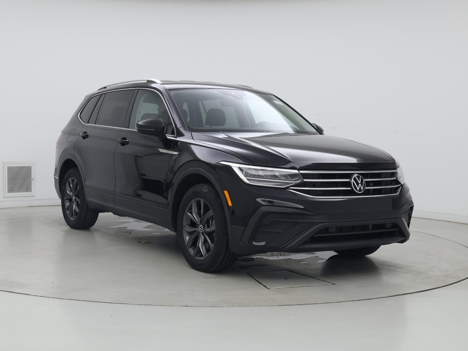 volkswagen tiguan 2022 3VV3B7AX4NM112978 image volkswagen tiguan 2022 3VV3B7AX4NM112978 image