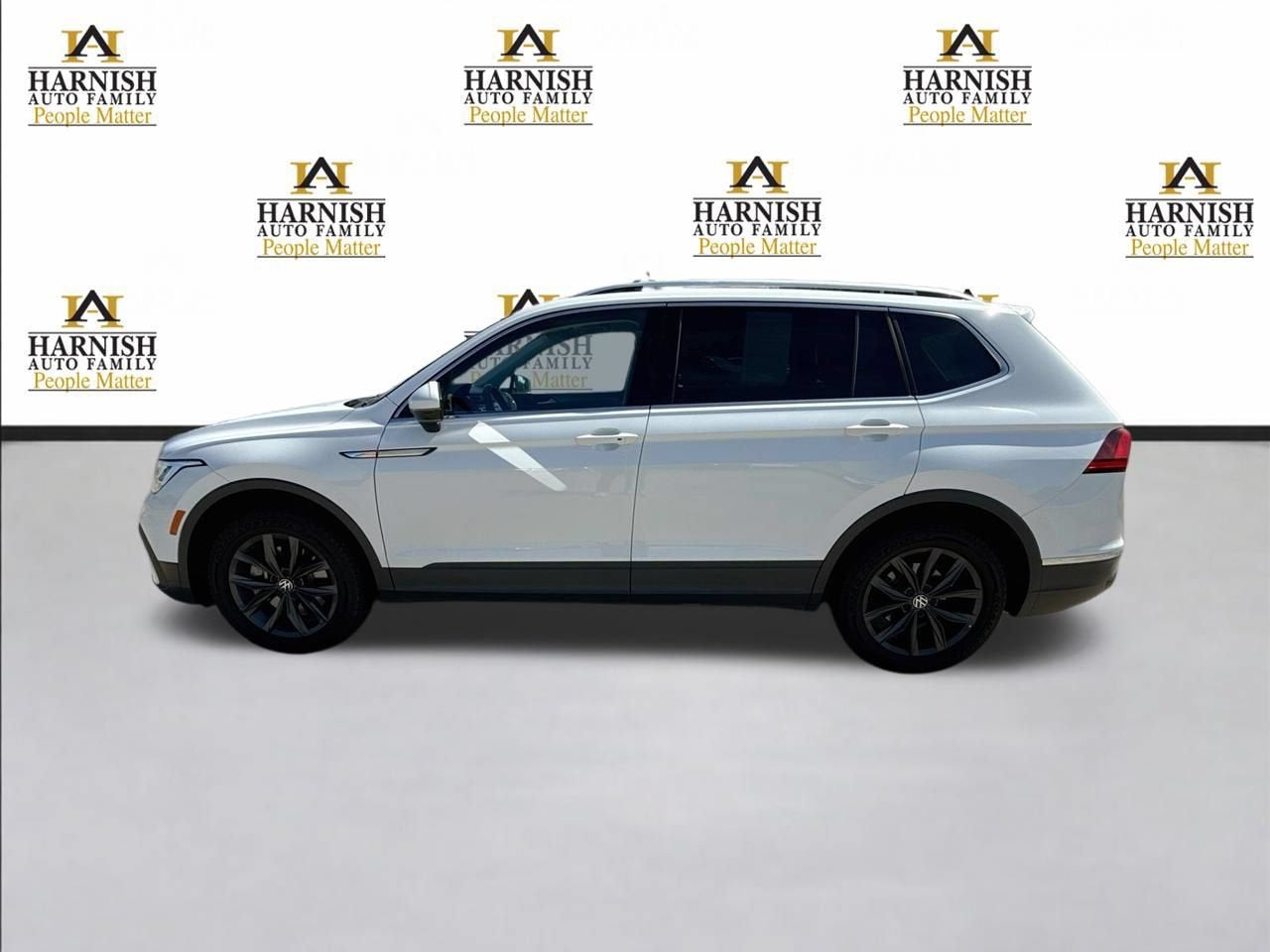 volkswagen tiguan 2022 3VV2B7AX5NM032083 image volkswagen tiguan 2022 3VV2B7AX5NM032083 image