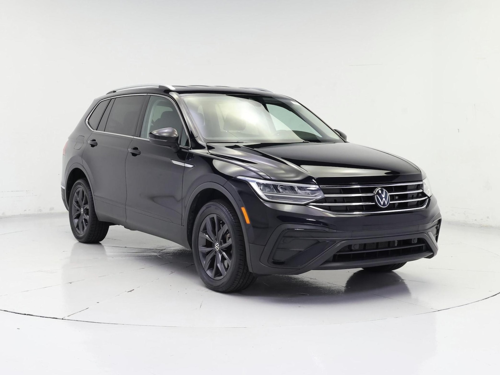 volkswagen tiguan 2022 3VV3B7AX4NM029860 image volkswagen tiguan 2022 3VV3B7AX4NM029860 image