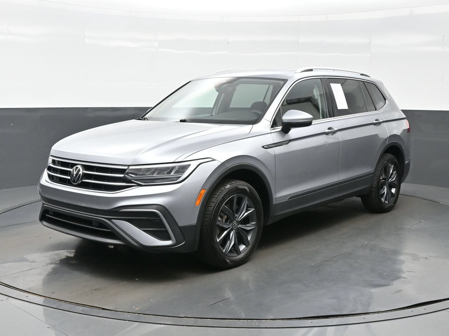 volkswagen tiguan 2022 3VV2B7AX0NM137453 image volkswagen tiguan 2022 3VV2B7AX0NM137453 image