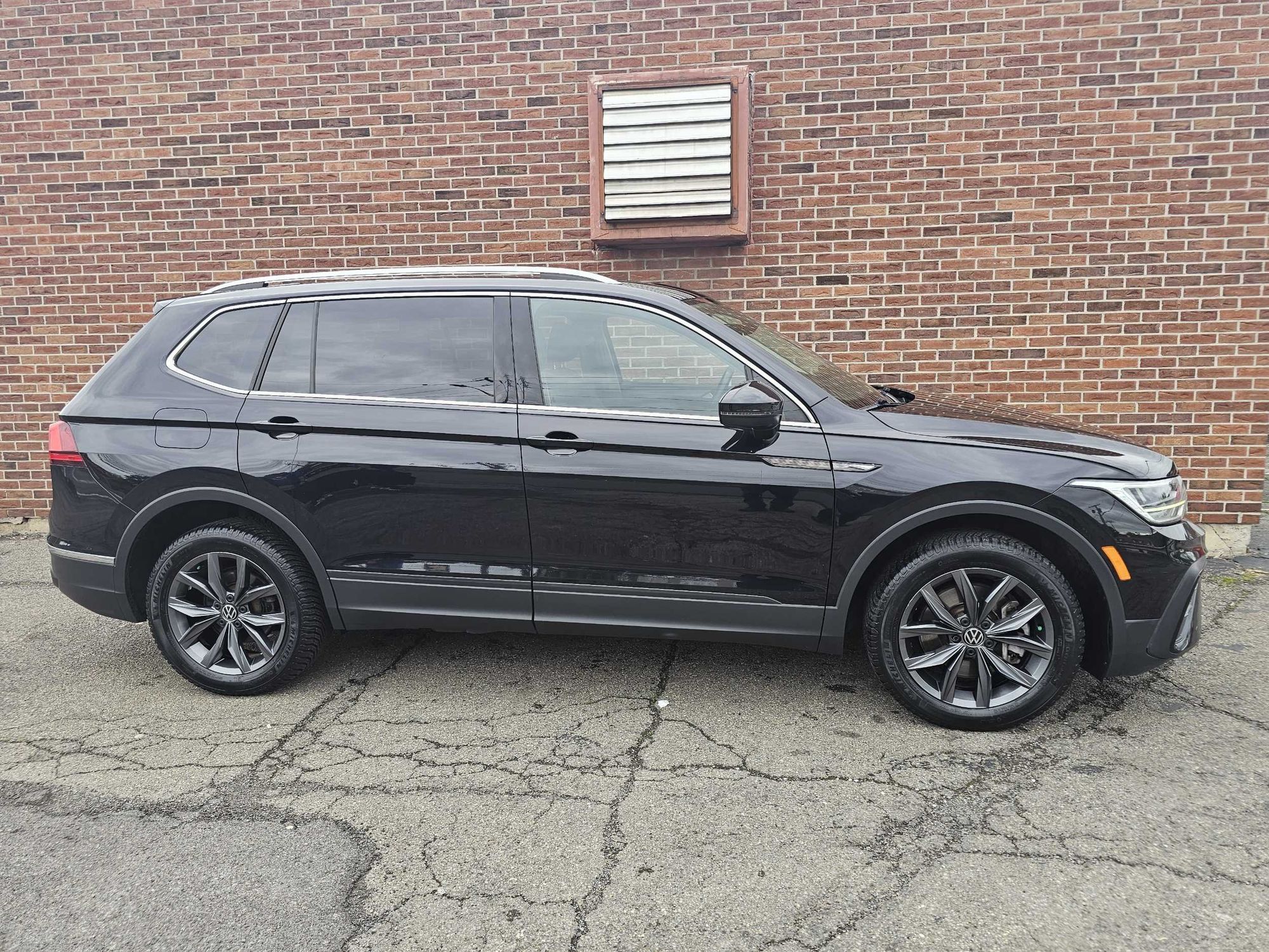 volkswagen tiguan 2022 3VV2B7AX6NM136890 image volkswagen tiguan 2022 3VV2B7AX6NM136890 image