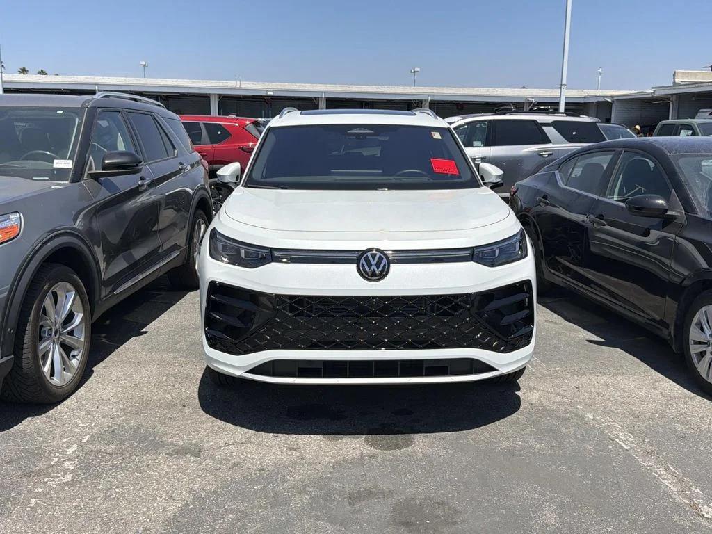 volkswagen tiguan 2025 3VVLR7RM9SM071149 image volkswagen tiguan 2025 3VVLR7RM9SM071149 image
