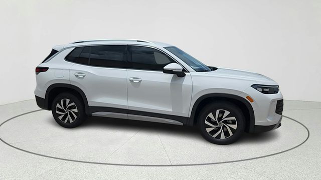 volkswagen tiguan 2025 3VVCR7RM7SM019597 image volkswagen tiguan 2025 3VVCR7RM7SM019597 image