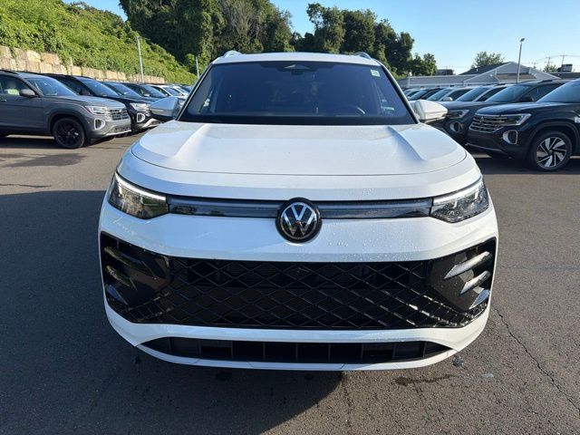 volkswagen tiguan 2025 3VVLR7RM0SM014905 image volkswagen tiguan 2025 3VVLR7RM0SM014905 image