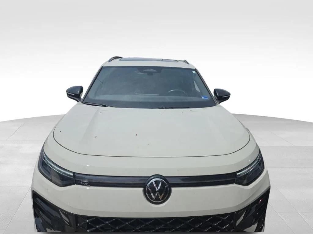 volkswagen tiguan 2025 3VVGR7RM1SM043363 image volkswagen tiguan 2025 3VVGR7RM1SM043363 image