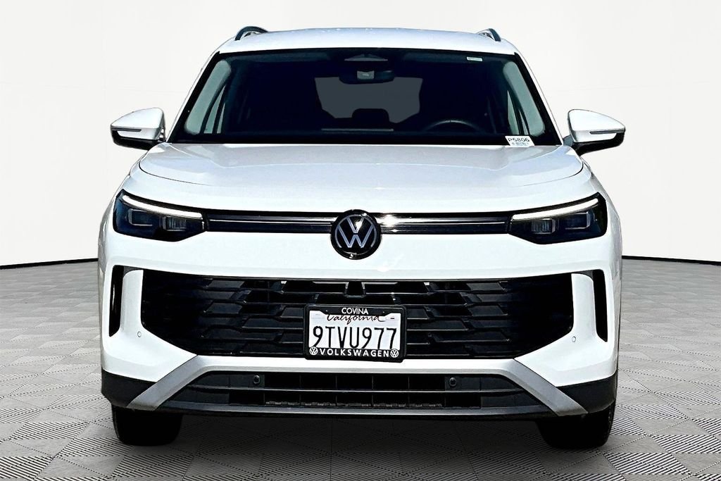 volkswagen tiguan 2025 3VVCR7RM3SM018561 image volkswagen tiguan 2025 3VVCR7RM3SM018561 image