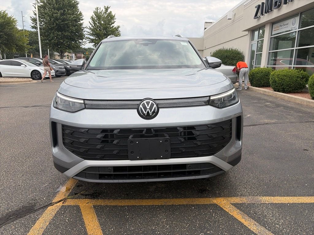 volkswagen tiguan 2025 3VVMR7RM7SM053334 image volkswagen tiguan 2025 3VVMR7RM7SM053334 image
