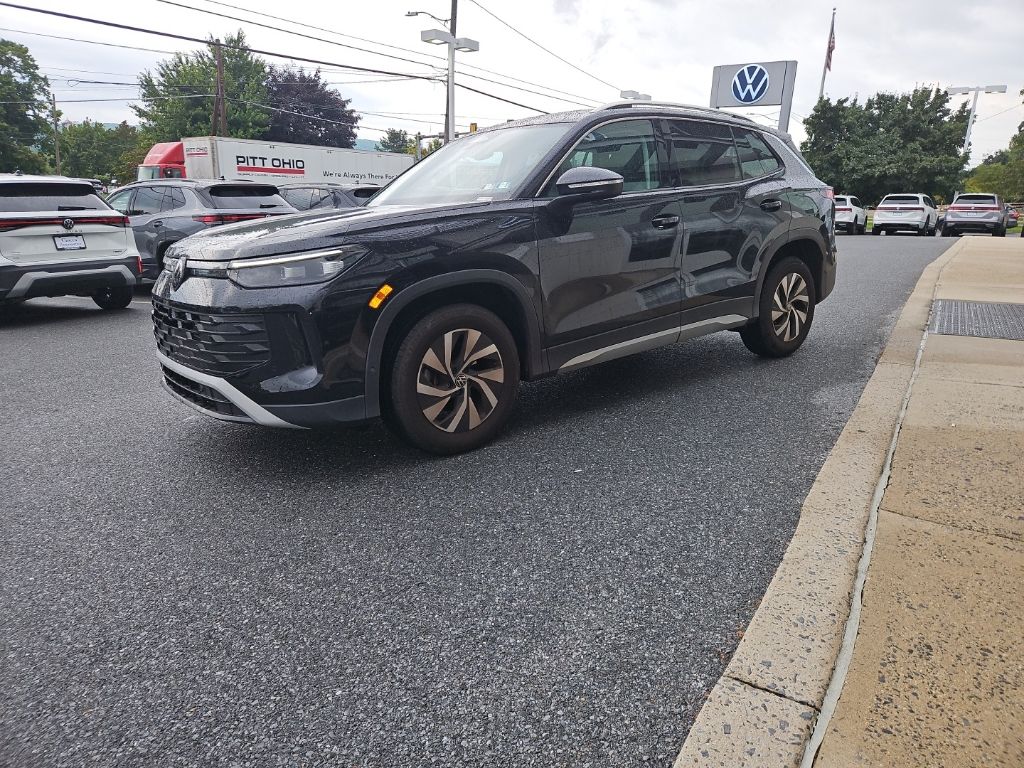 volkswagen tiguan 2025 3VVCR7RM9SM011565 image volkswagen tiguan 2025 3VVCR7RM9SM011565 image