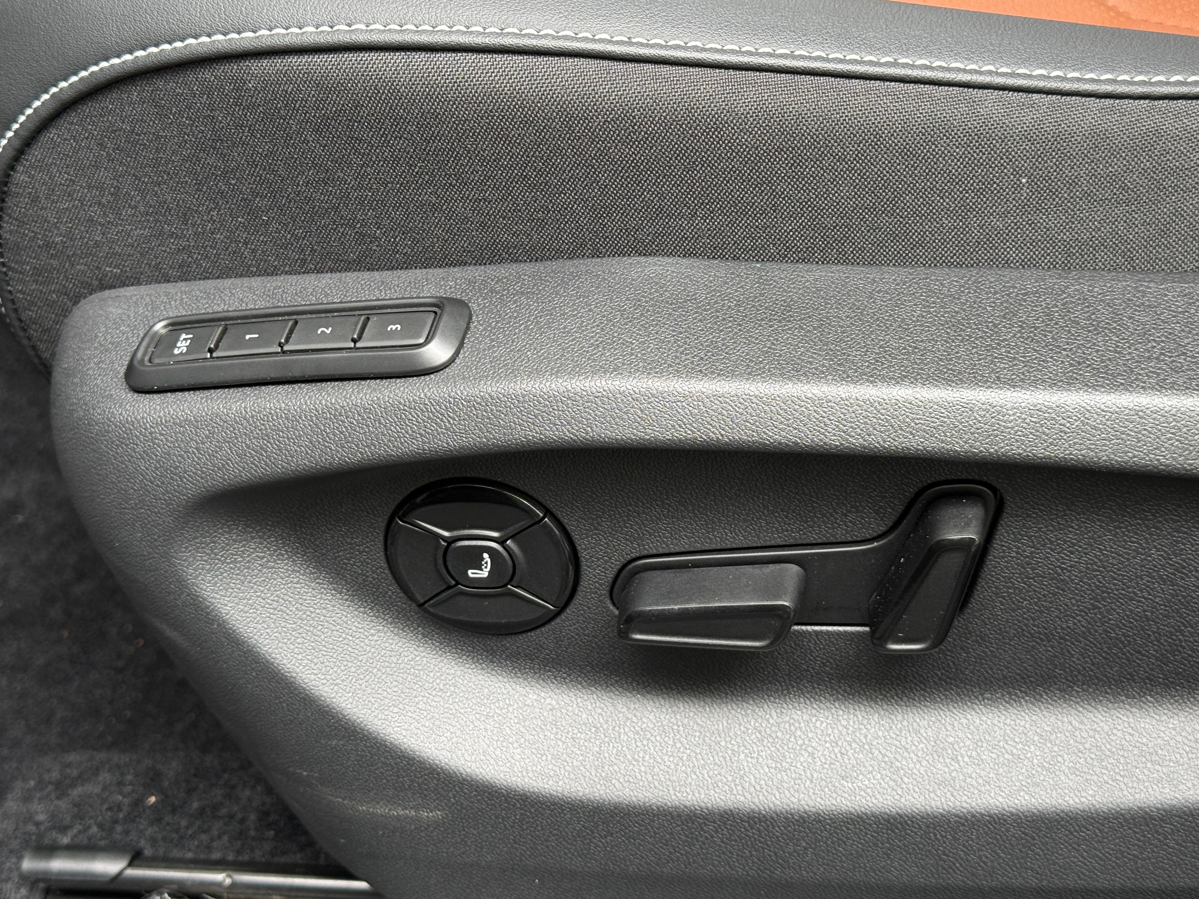volkswagen tiguan 2025 3VVLR7RM7SM016506 image volkswagen tiguan 2025 3VVLR7RM7SM016506 image