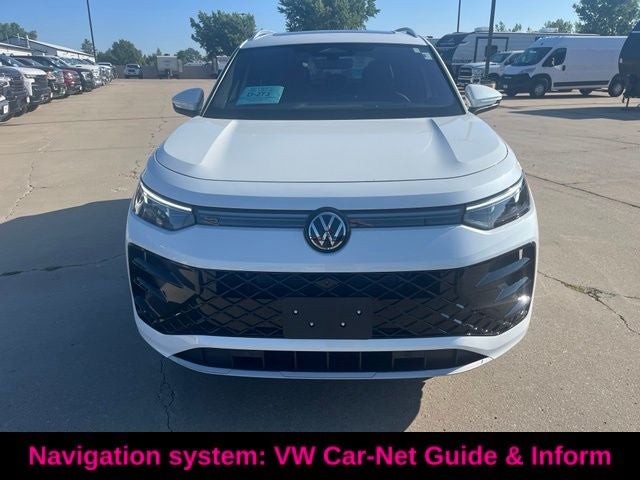 volkswagen tiguan 2025 3VVLR7RM0SM059567 image volkswagen tiguan 2025 3VVLR7RM0SM059567 image