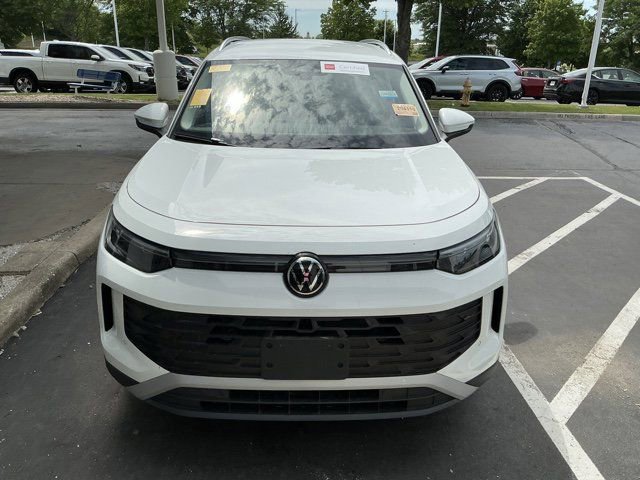 volkswagen tiguan 2025 3VVBR7RM4SM014921 image volkswagen tiguan 2025 3VVBR7RM4SM014921 image