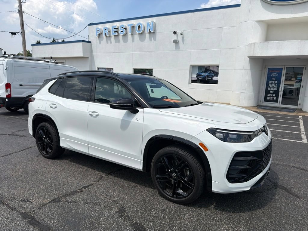 volkswagen tiguan 2025 3VVGR7RM4SM028419 image volkswagen tiguan 2025 3VVGR7RM4SM028419 image