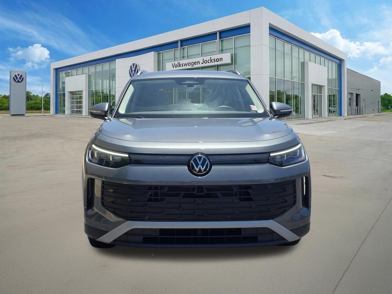 volkswagen tiguan 2025 3VVFR7RM5SM045127 image volkswagen tiguan 2025 3VVFR7RM5SM045127 image