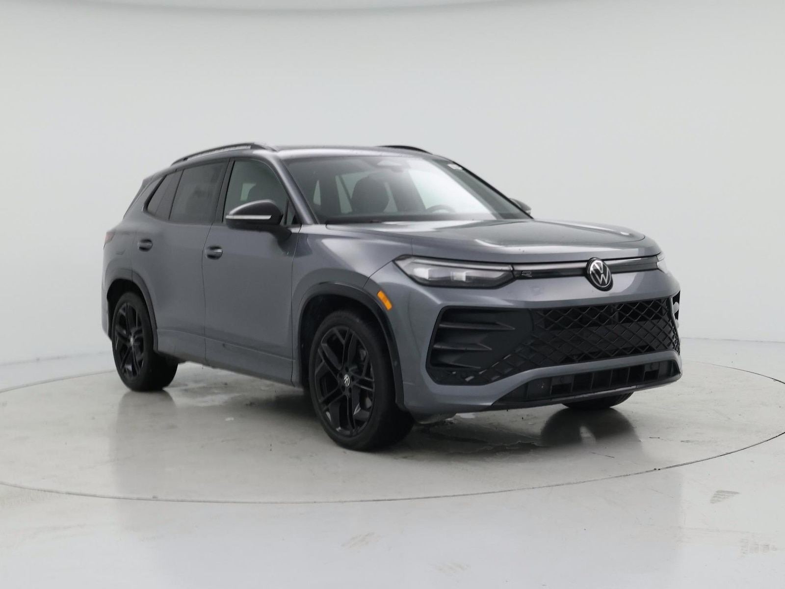 volkswagen tiguan 2025 3VVHR7RM8SM057572 image volkswagen tiguan 2025 3VVHR7RM8SM057572 image