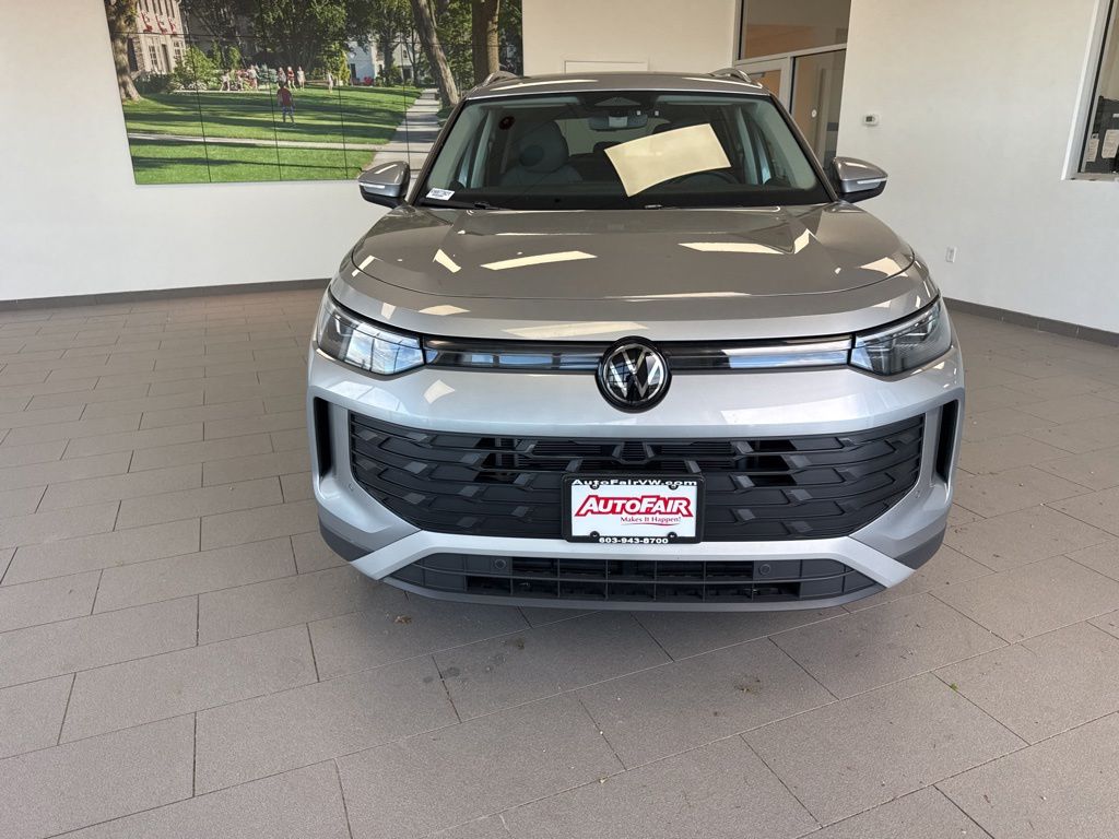 volkswagen tiguan 2025 3VVMR7RM6SM070741 image volkswagen tiguan 2025 3VVMR7RM6SM070741 image