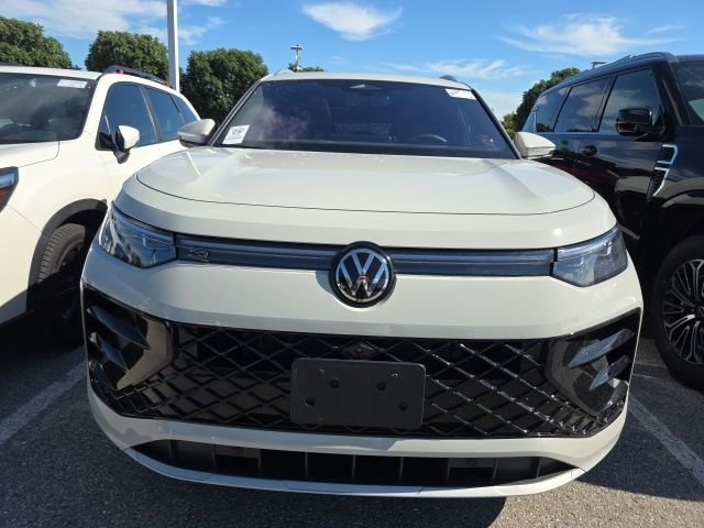 volkswagen tiguan 2025 3VVLR7RM8SM048591 image volkswagen tiguan 2025 3VVLR7RM8SM048591 image