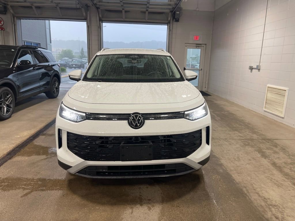 volkswagen tiguan 2025 3VVBR7RM9SM068621 image volkswagen tiguan 2025 3VVBR7RM9SM068621 image
