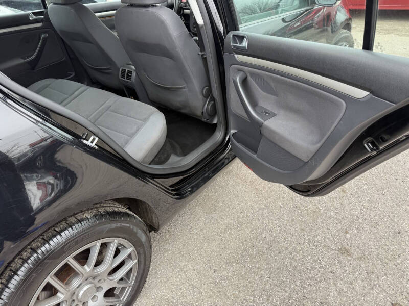 volkswagen rabbit 2009 WVWDB71K39W049028 image volkswagen rabbit 2009 WVWDB71K39W049028 image