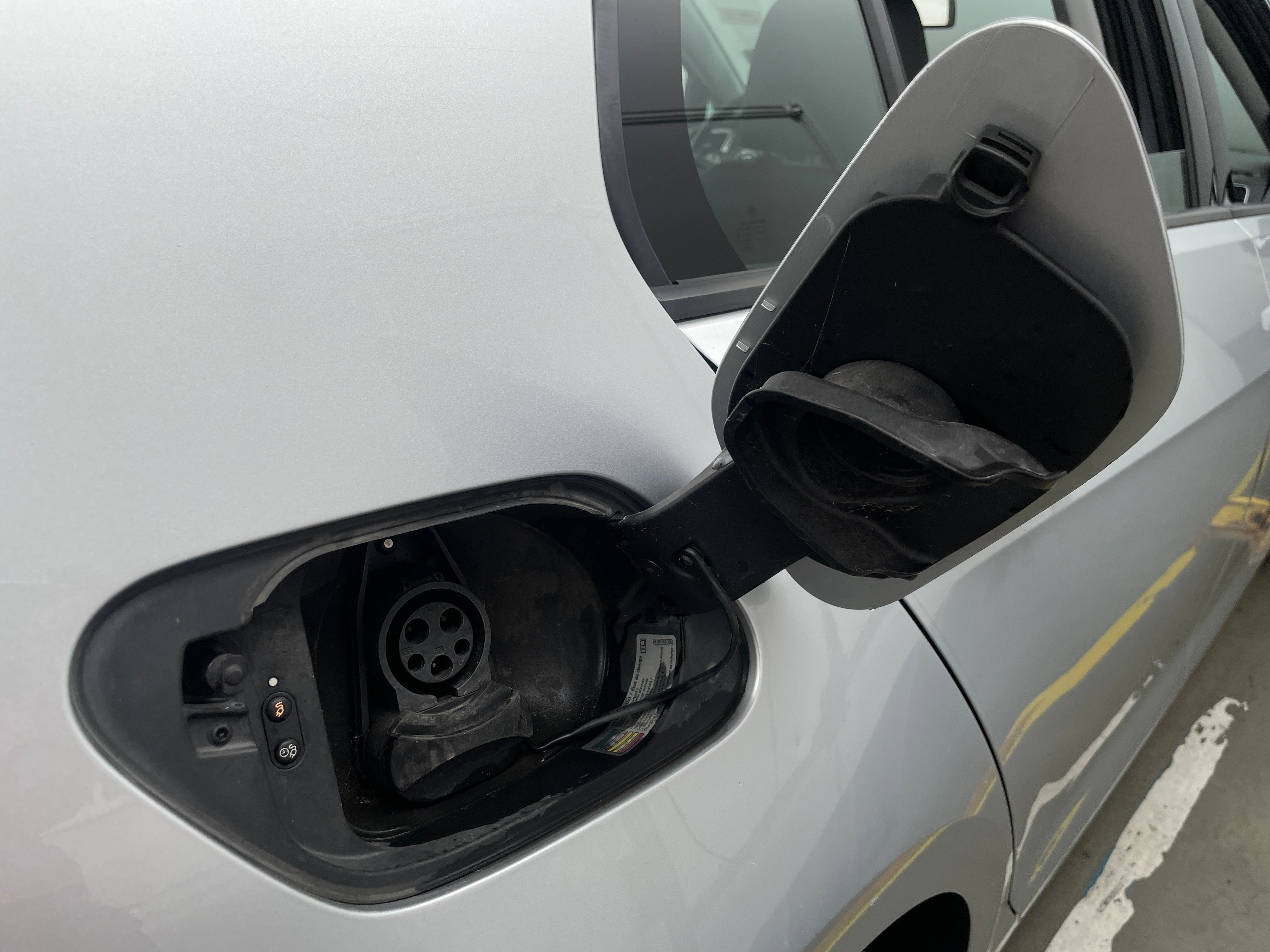 volkswagen e-golf 2016 WVWPP7AU0GW911828 image volkswagen e-golf 2016 WVWPP7AU0GW911828 image