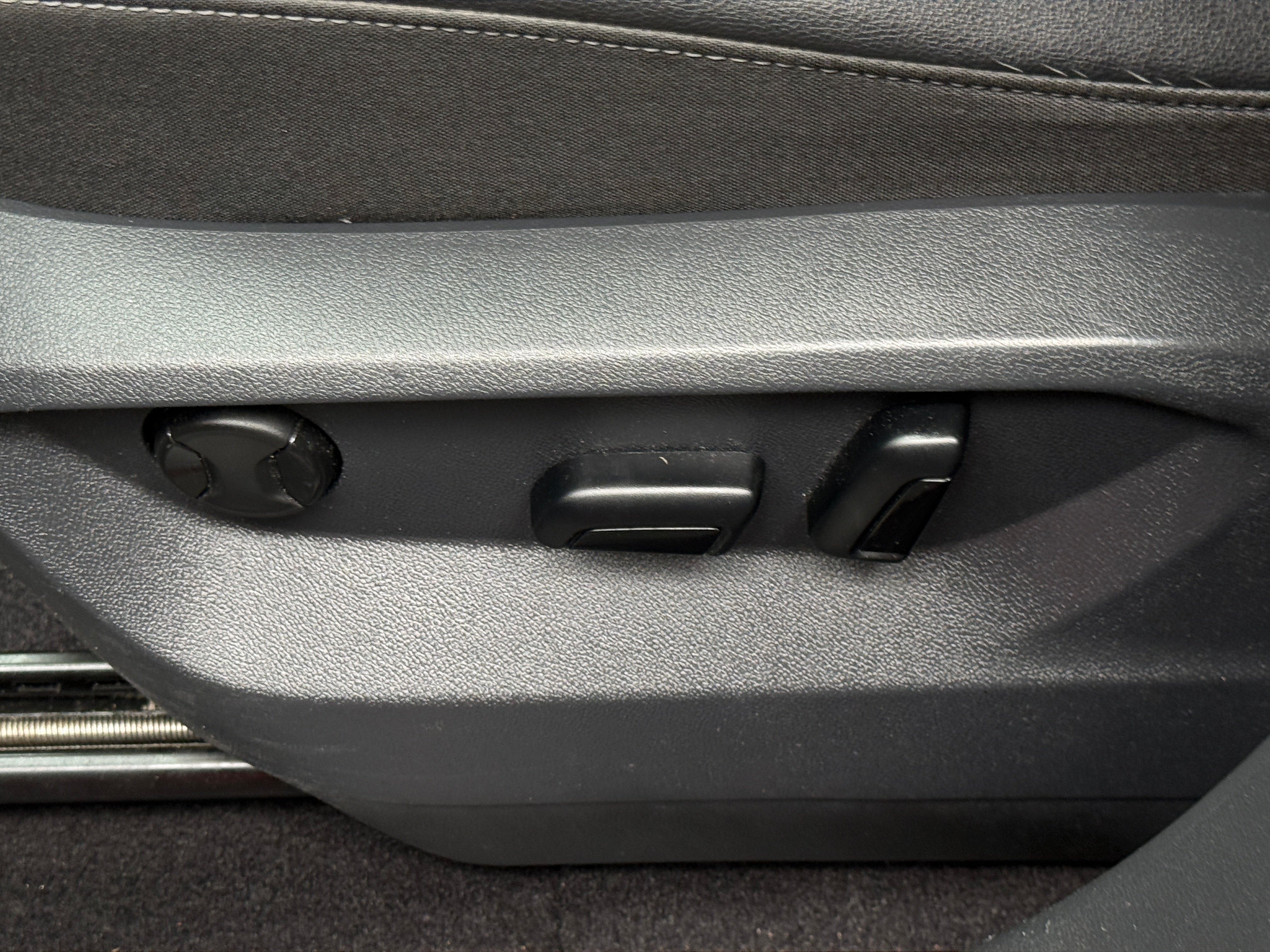 volkswagen atlas 2018 1V2LR2CA0JC533886 image