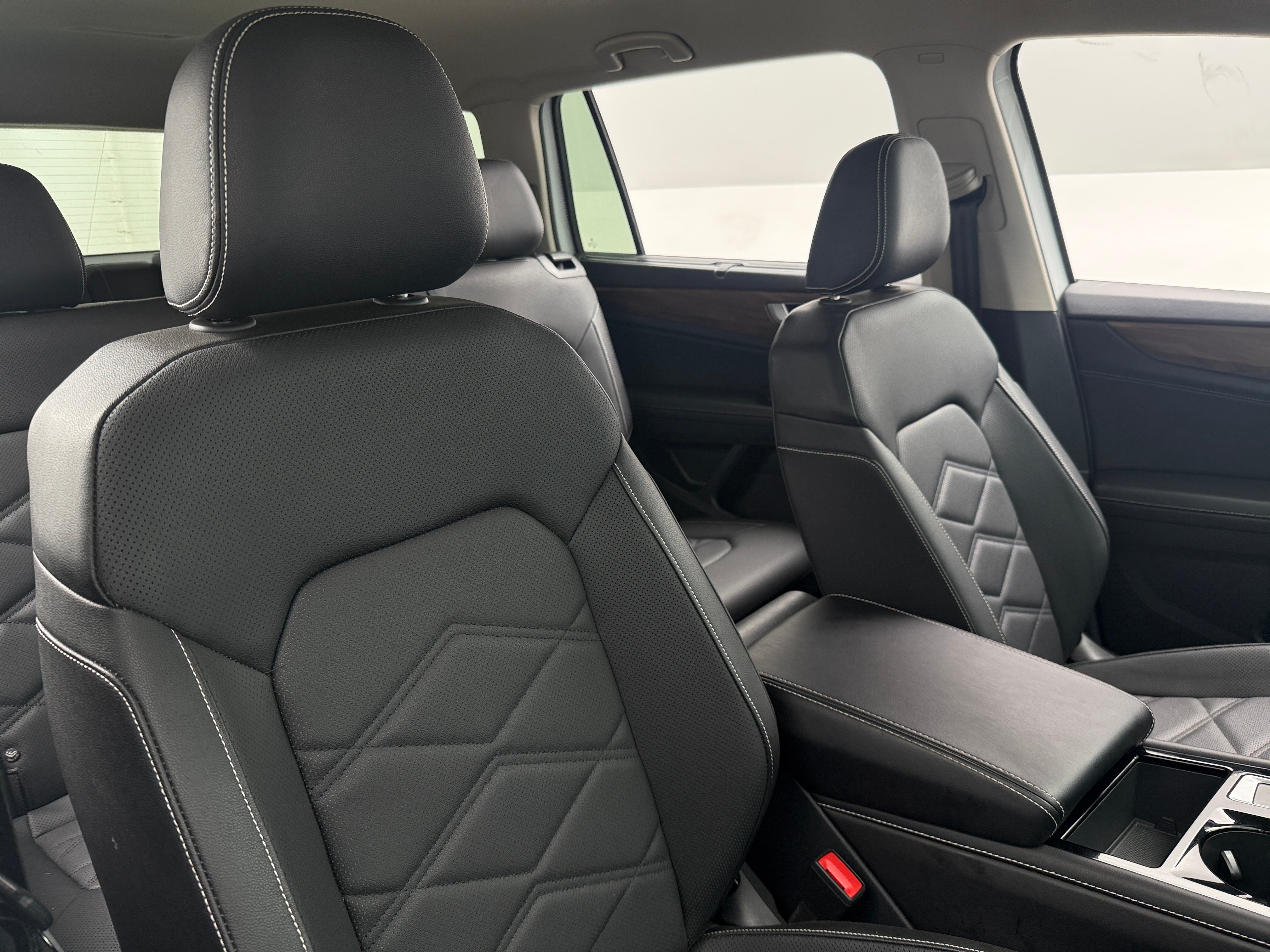 volkswagen atlas 2026 1V2WN2CA2TC518947 image volkswagen atlas 2026 1V2WN2CA2TC518947 image